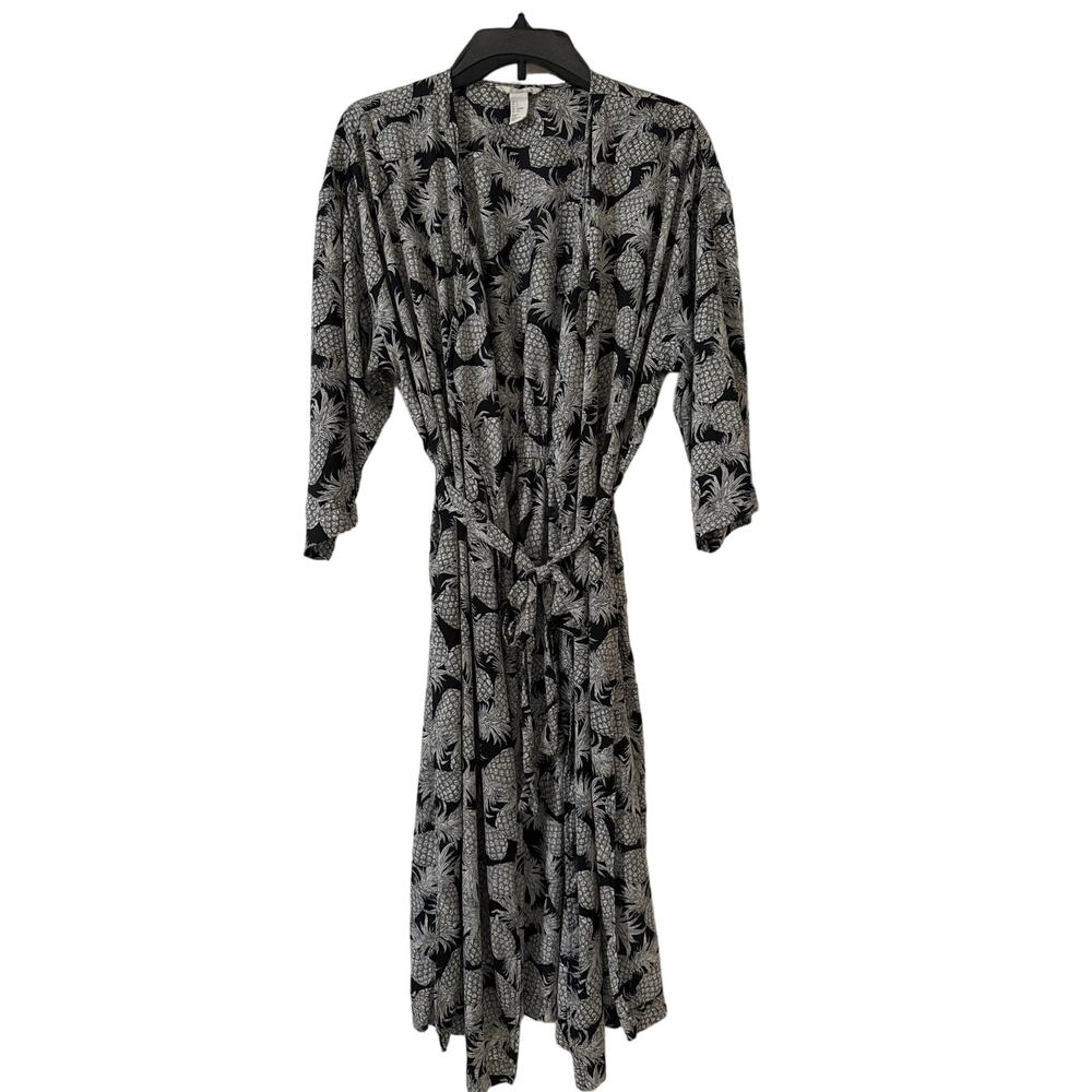 H&M One Size Robe Kimona Cover-up Gathered Waist at the Back Ties in the Front